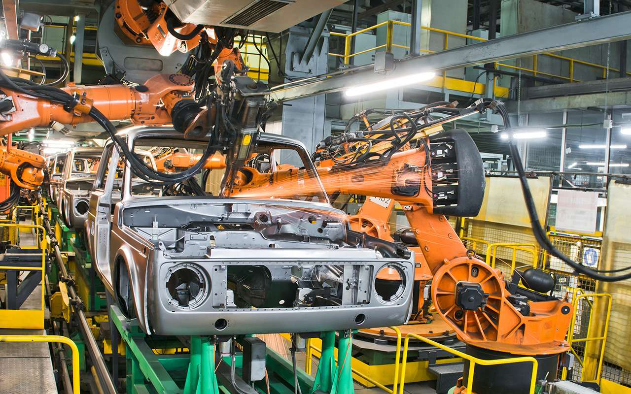 Названы факторы, сдерживающие восстановление российского автопрома