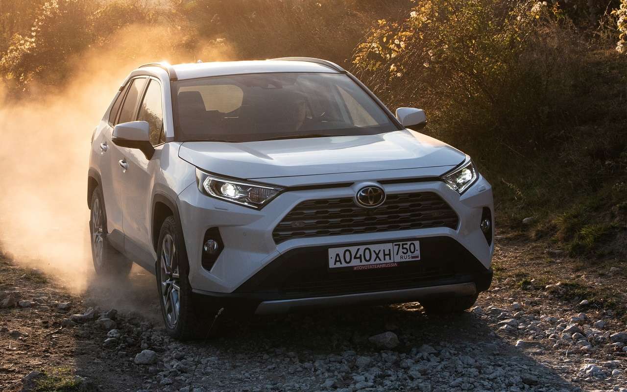 Этот хорошо известный россиянам кроссовер лидирует на вторичном рынке