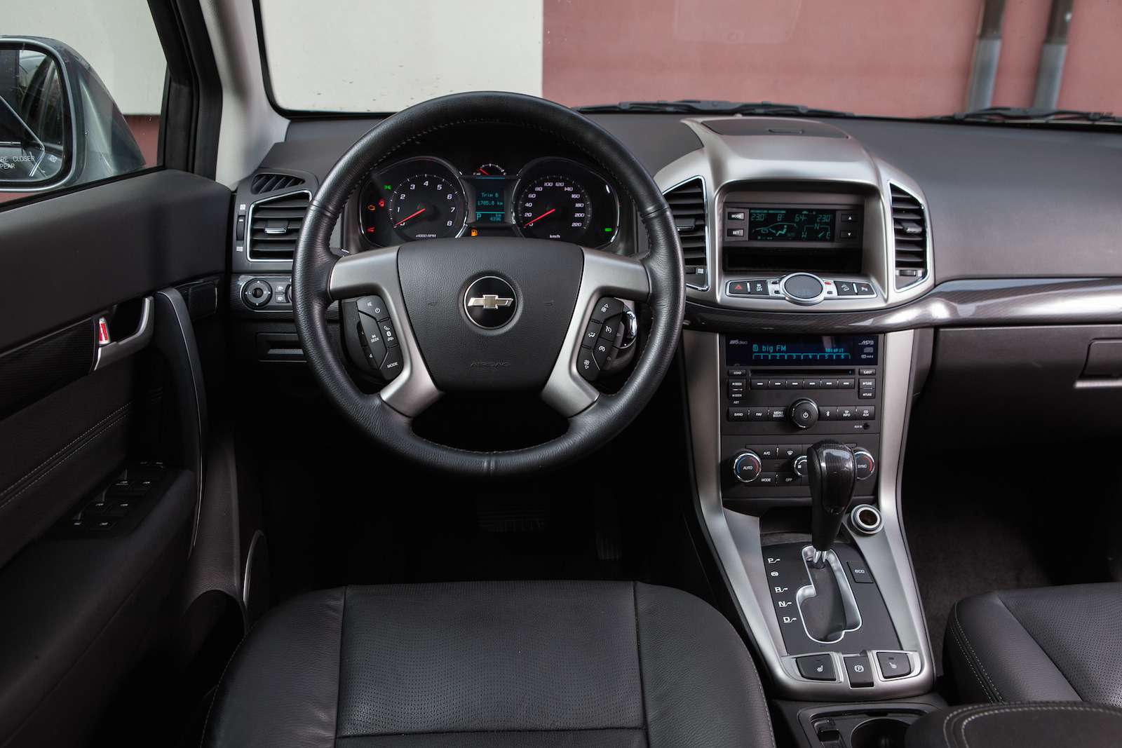 шевроле каптива 2008 фото салона