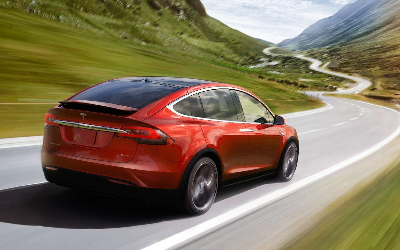 Tesla Model X «сделал уши» – вновь под подозрением автопилот