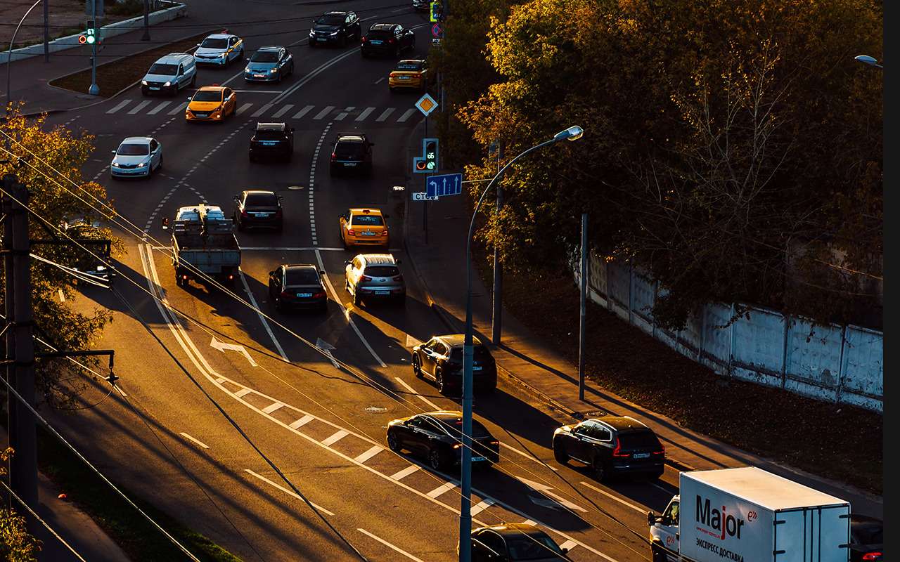 Нам рассказали, что сдерживает рост российского авторынка