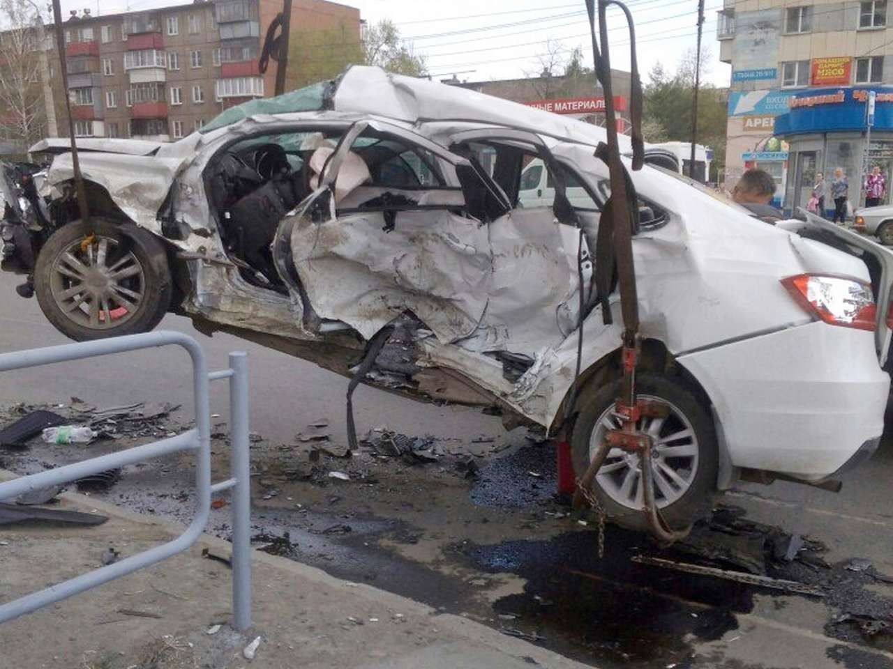 Мажор на BMW X6 убил инвалида, но оплакивал машину