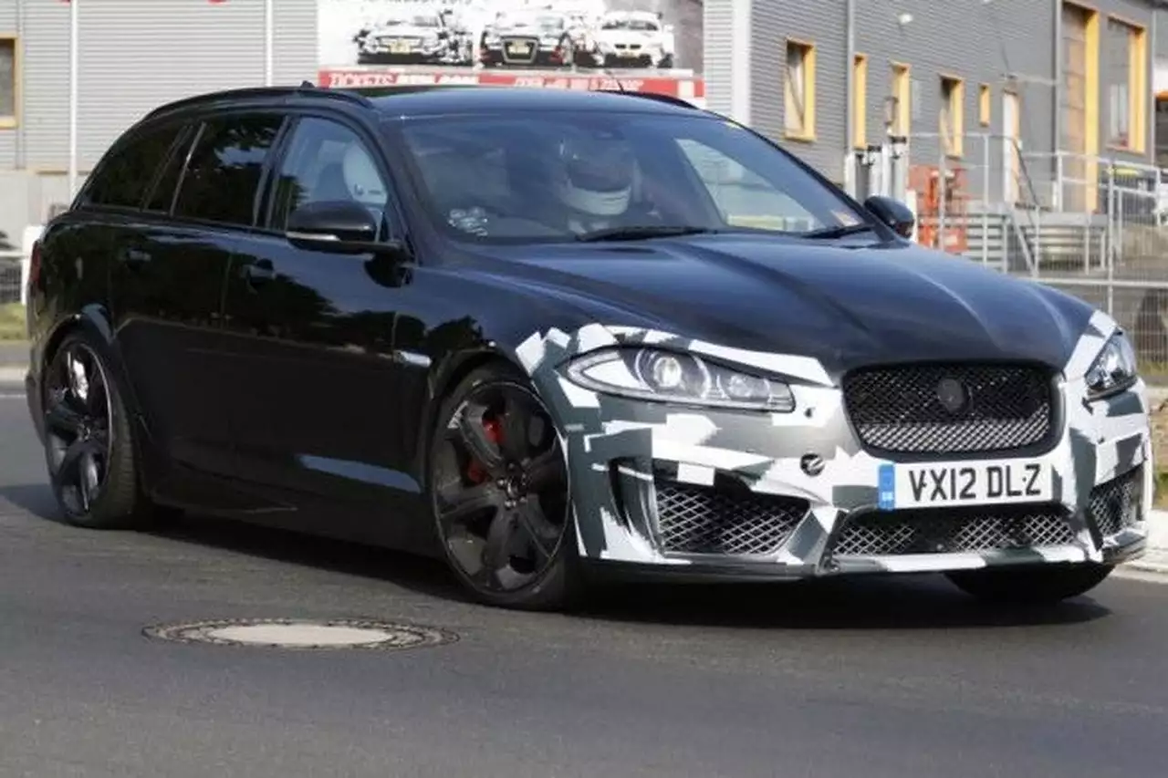 Jaguar испытывает мощный универсал XFR-S Sportbrake