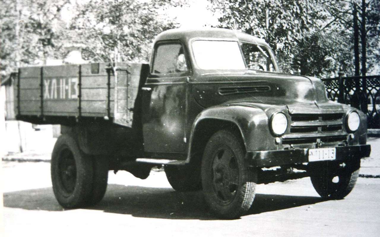 Полуторка УАЗ-302.