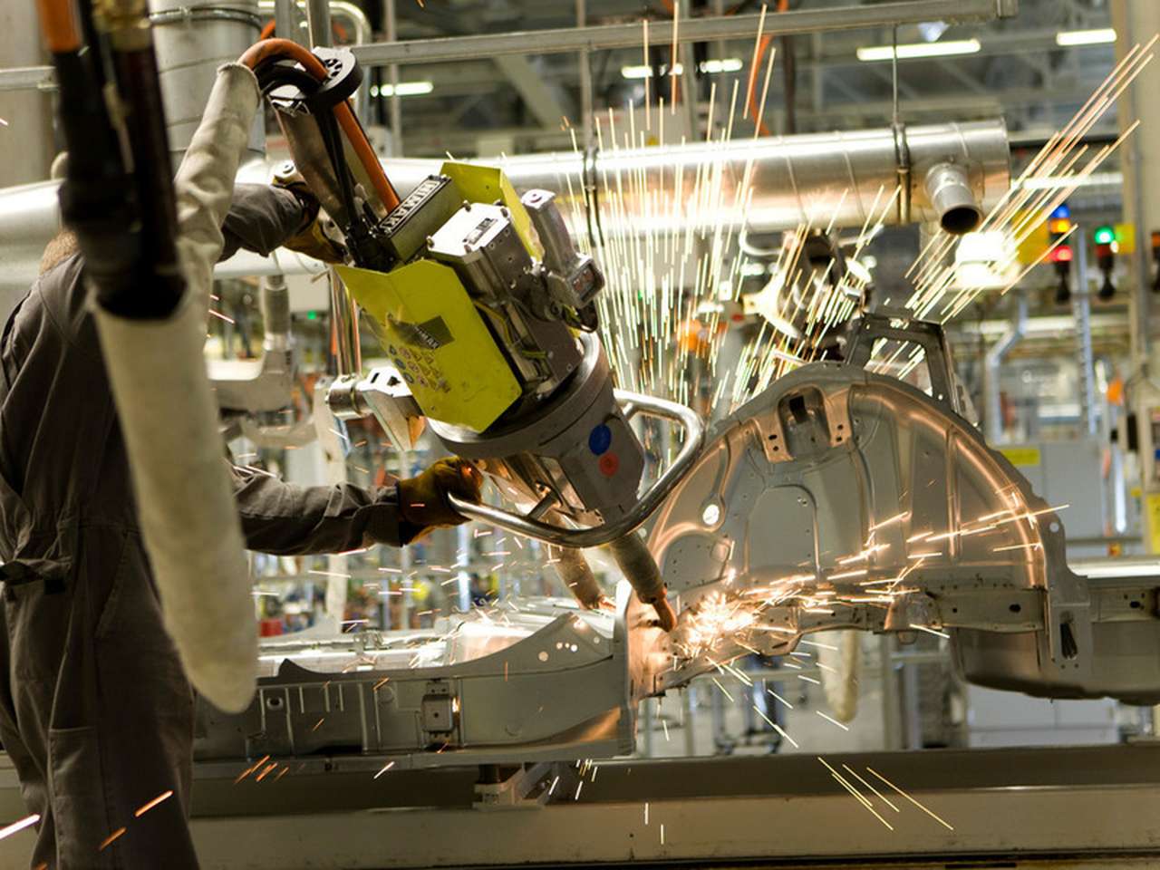 Fiat и Magna подбирают места для сборки автомобилей 