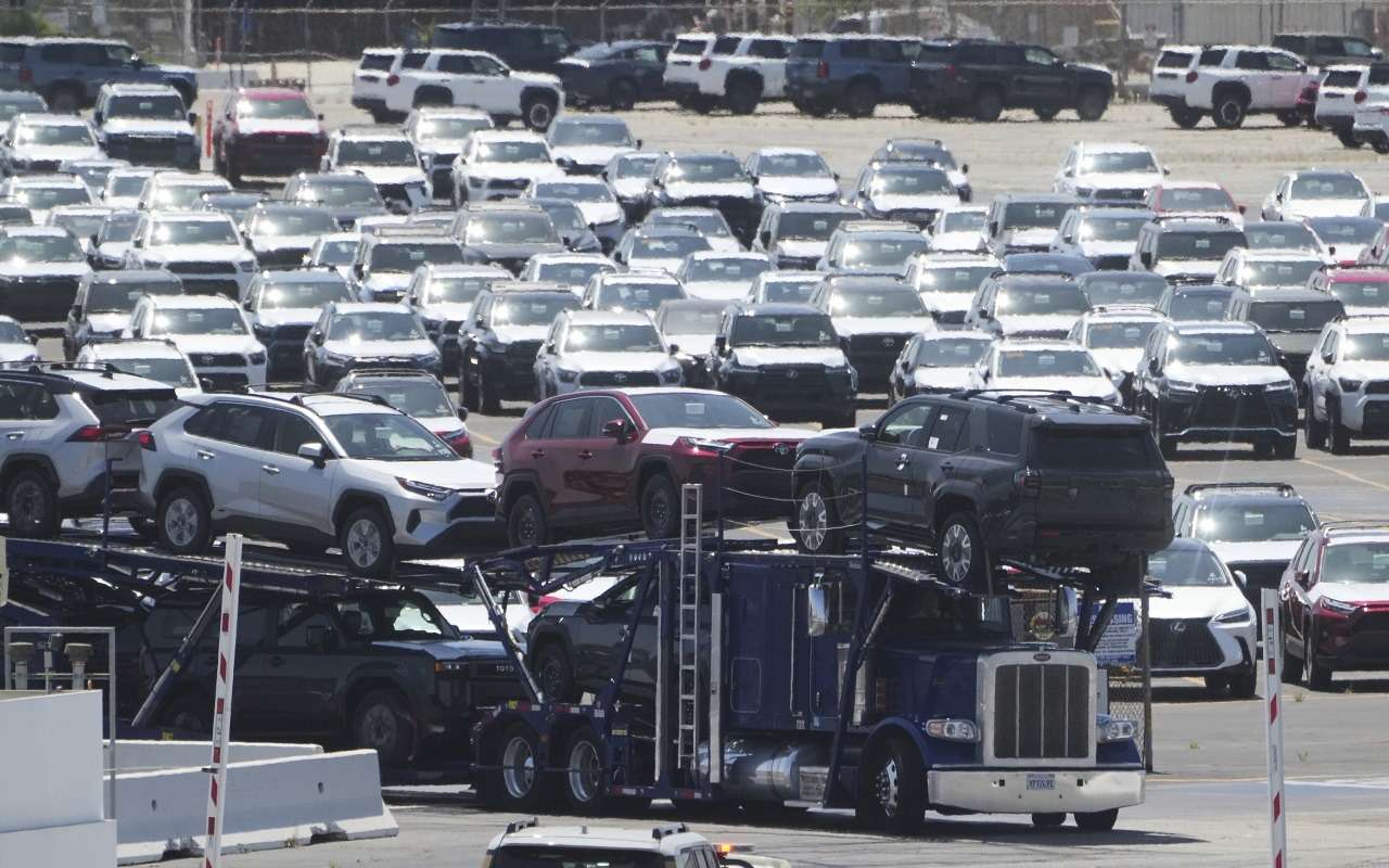Экспорт автомобилей из Японии в Россию резко вырос