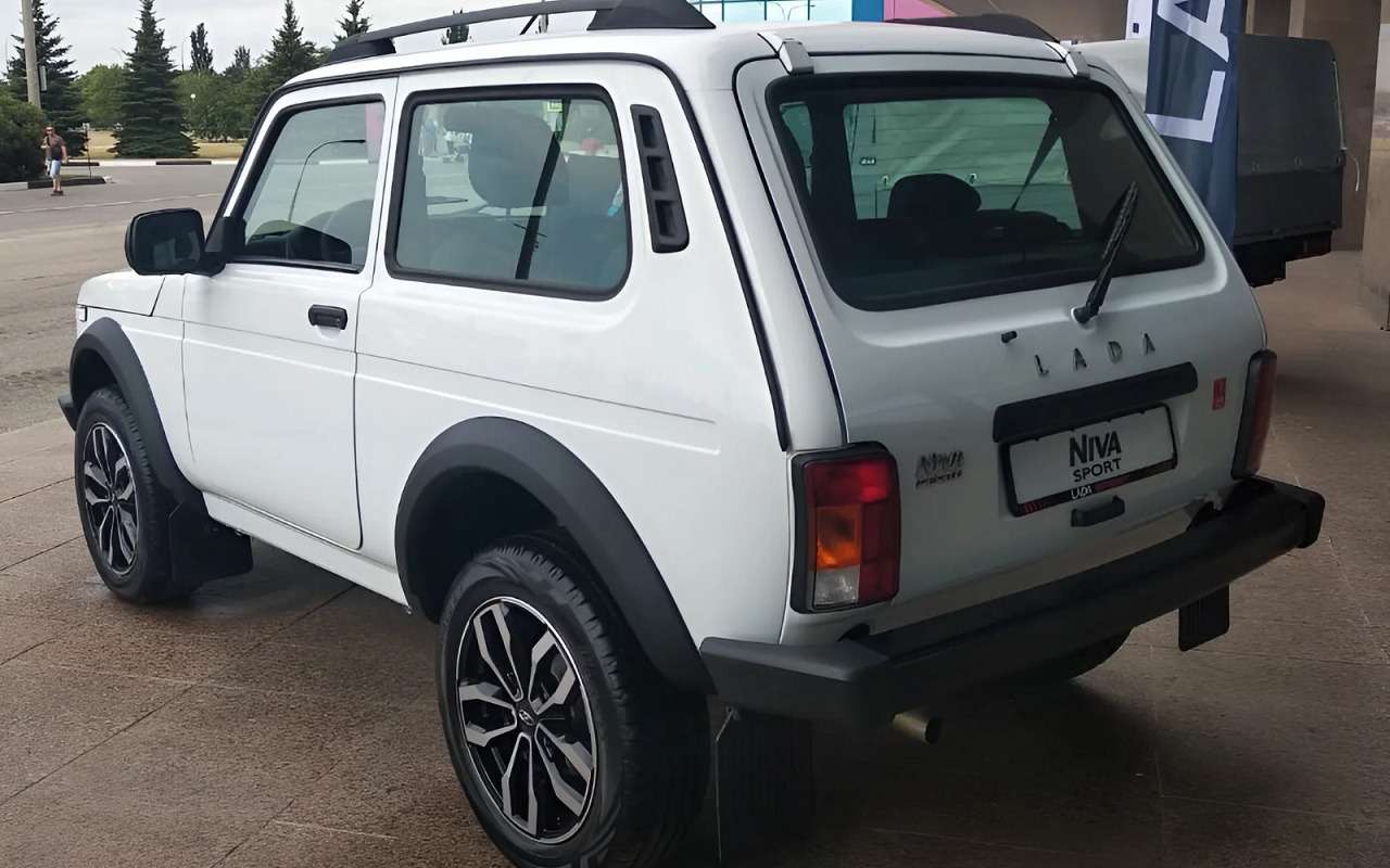 Lada Niva Sport