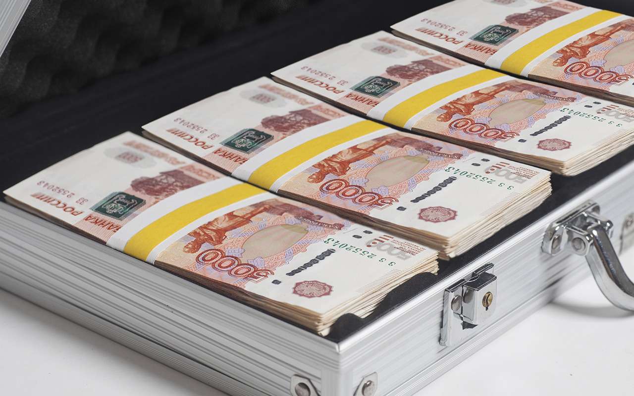 Столичные гаишники попались на рекордной взятке – 11 млн рублей!