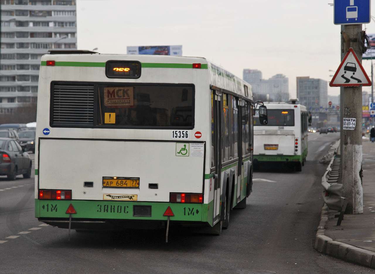 Столичные автобусы будут «ловить» нарушителей ПДД