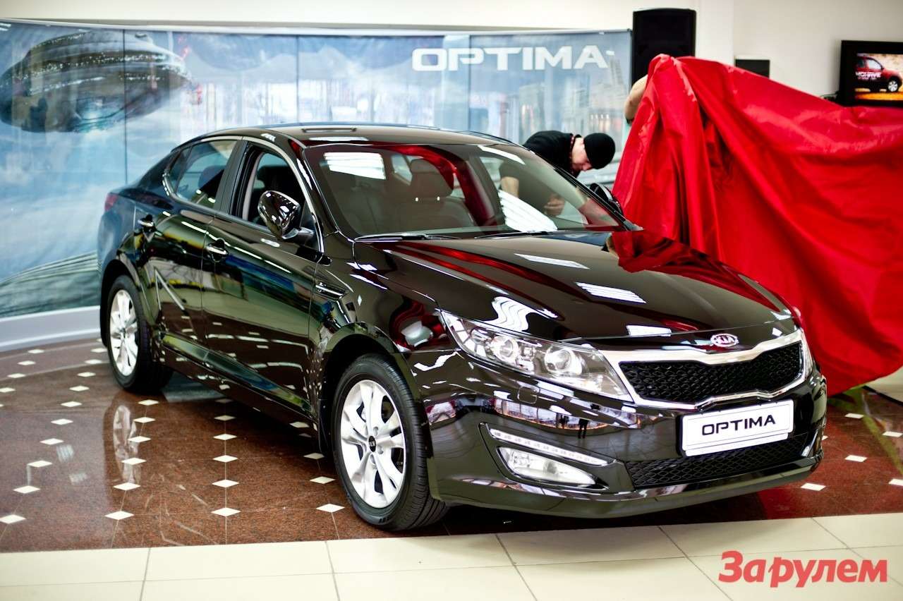 Презентация KIA Optima под звуки Штрауса и Моцарта