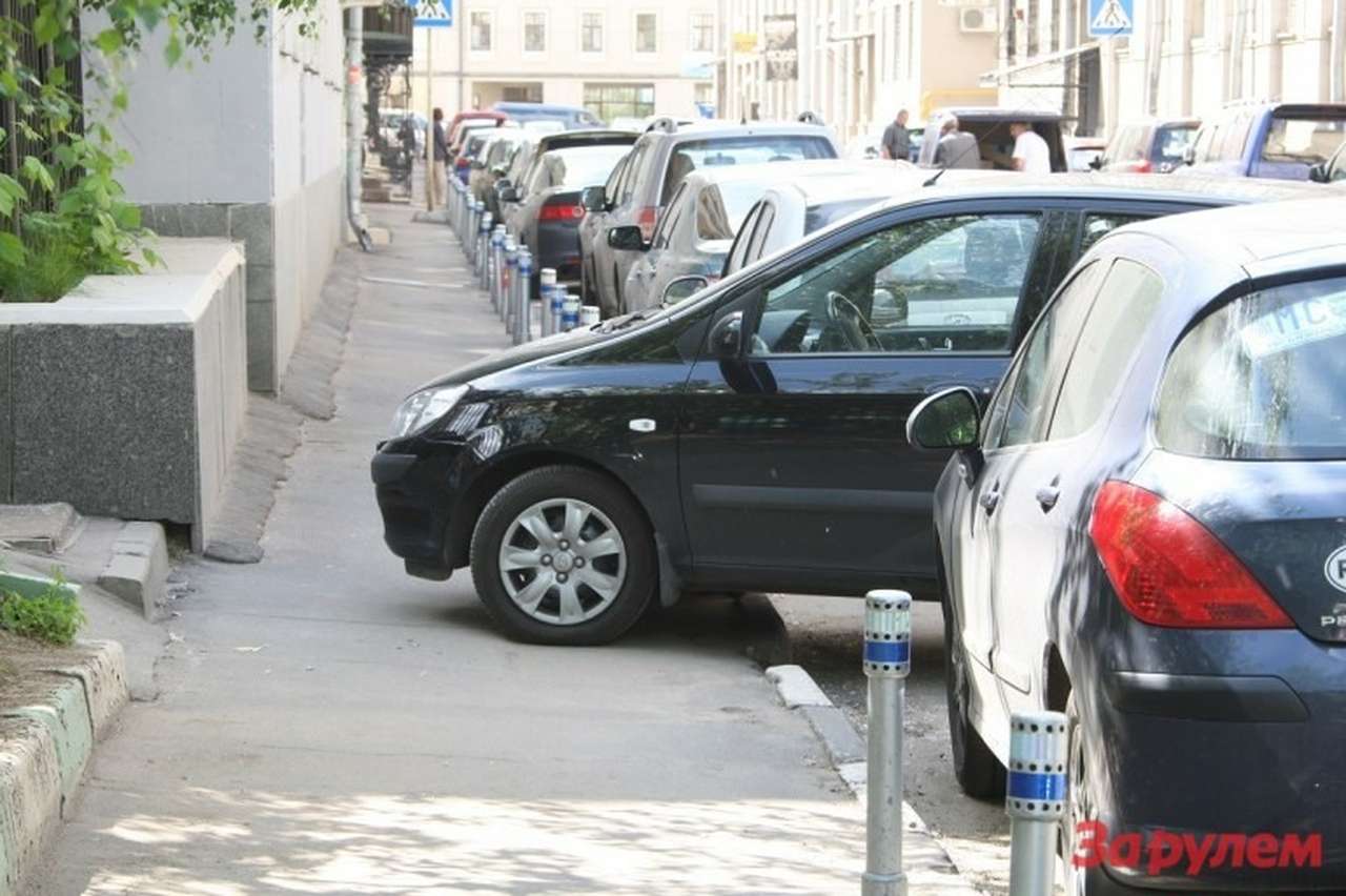 Опубликован список 25 улиц с платной парковкой за границей ТТК