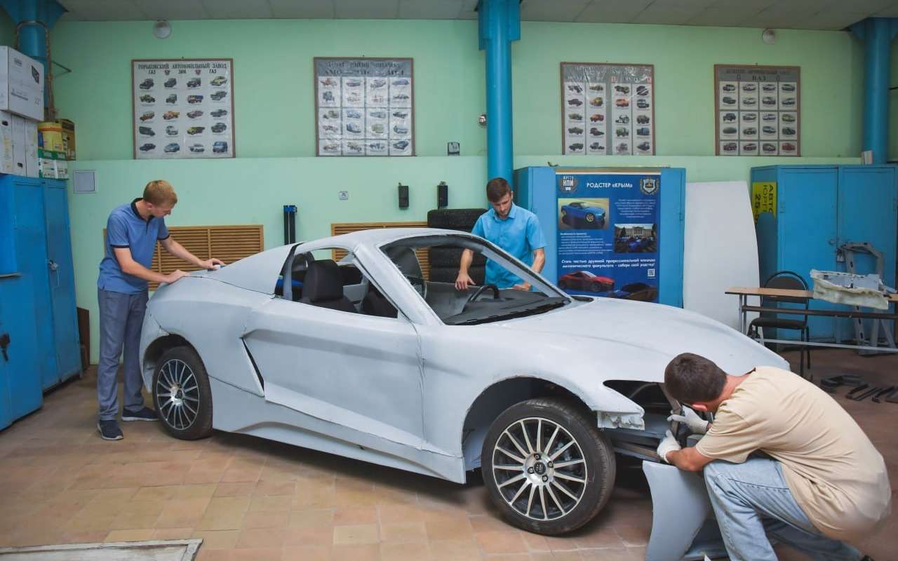 Первые фото: российский родстер Крым обретает реальную форму