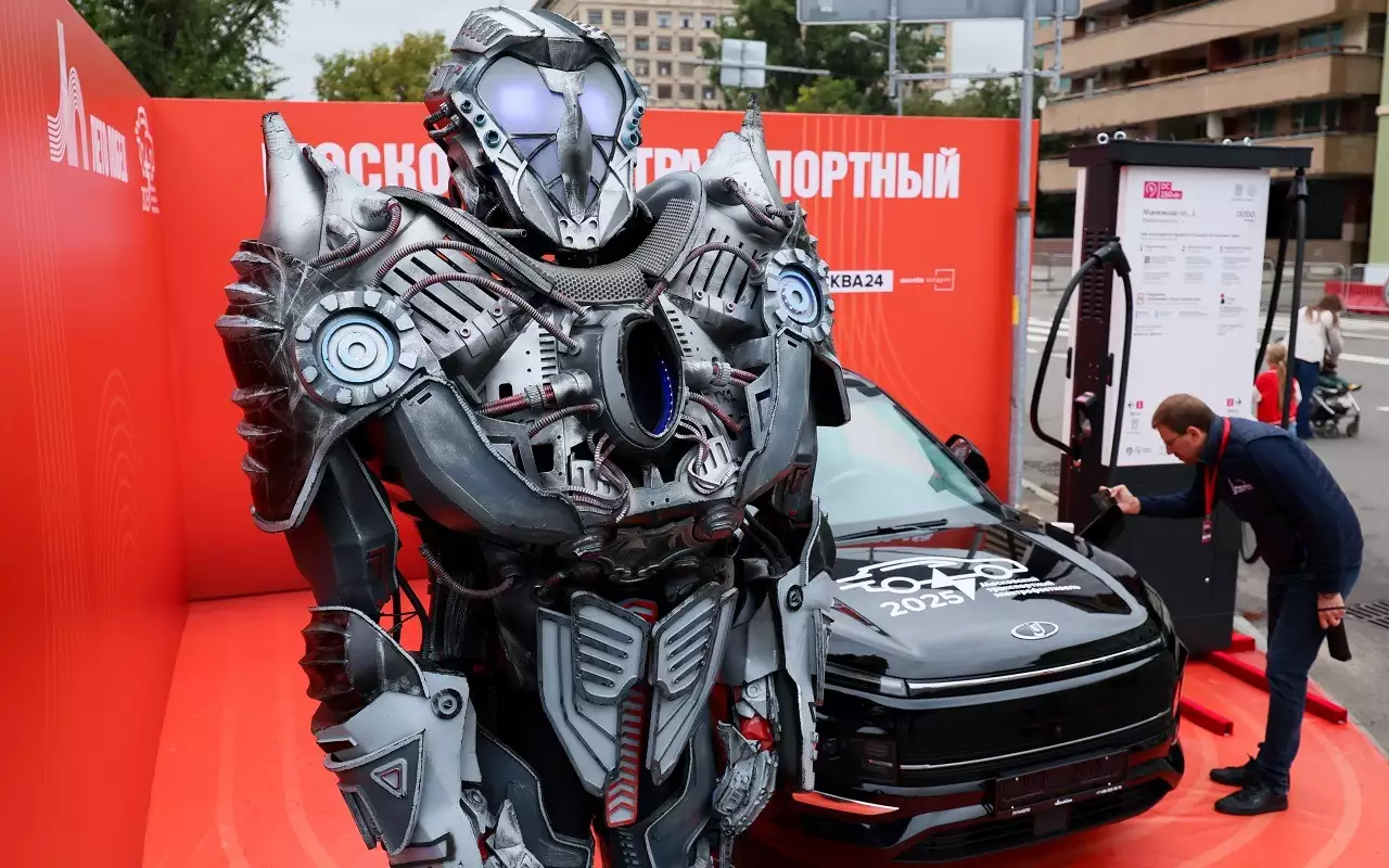 На крупном московском фестивале разыграют современный электротранспорт