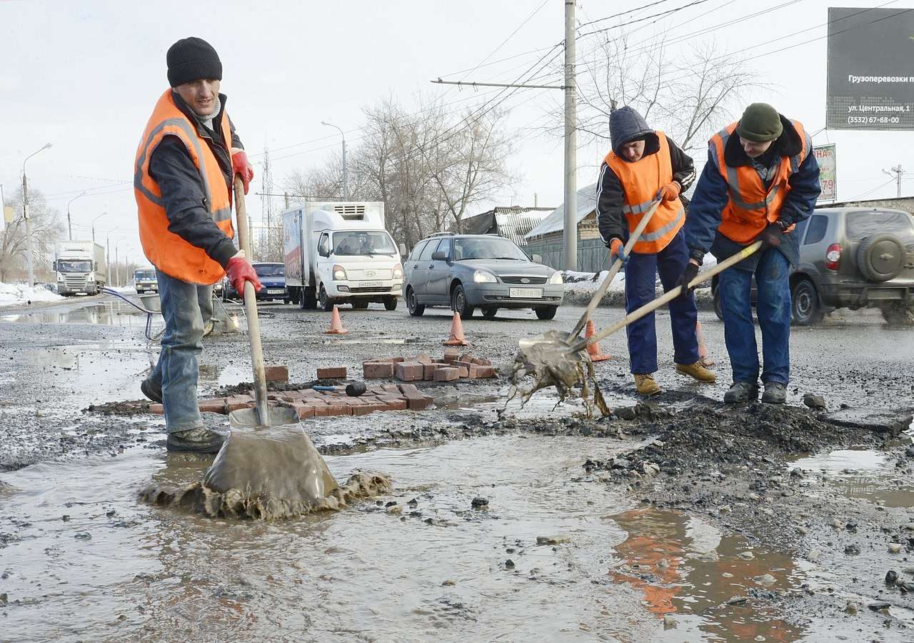 Дороги в России чинить