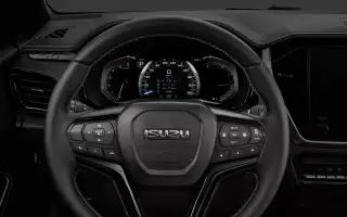 Интерьер Isuzu D-MAX
