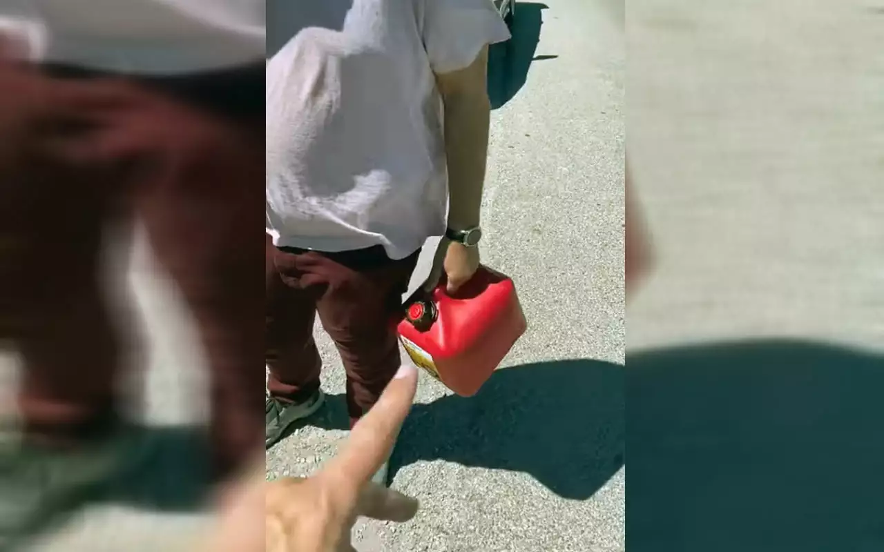 Tesla на бензине! - похоже на антирекламу