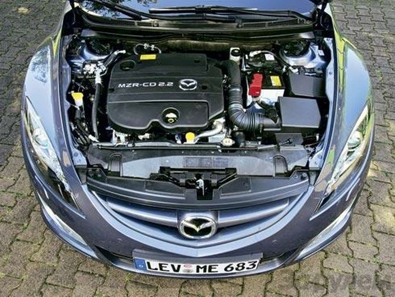 Под капотом «Мазды-6» новый дизель 2,2 л/185 л.с. Этот силовой агрегат мощнее прежнего на 45 л.с. при той же экономичности!