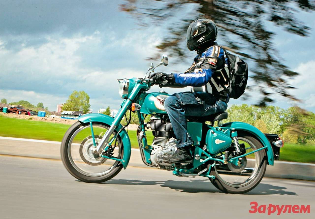 Royal Enfield Classic 500: классик, 2011 г., 499 см³, 27,2 л.с., 187 кг, 285 000 руб.