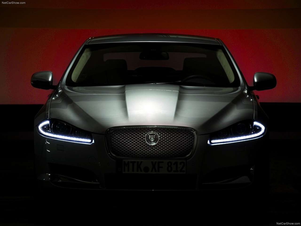 Обновленный Jaguar XF пришел в Россию