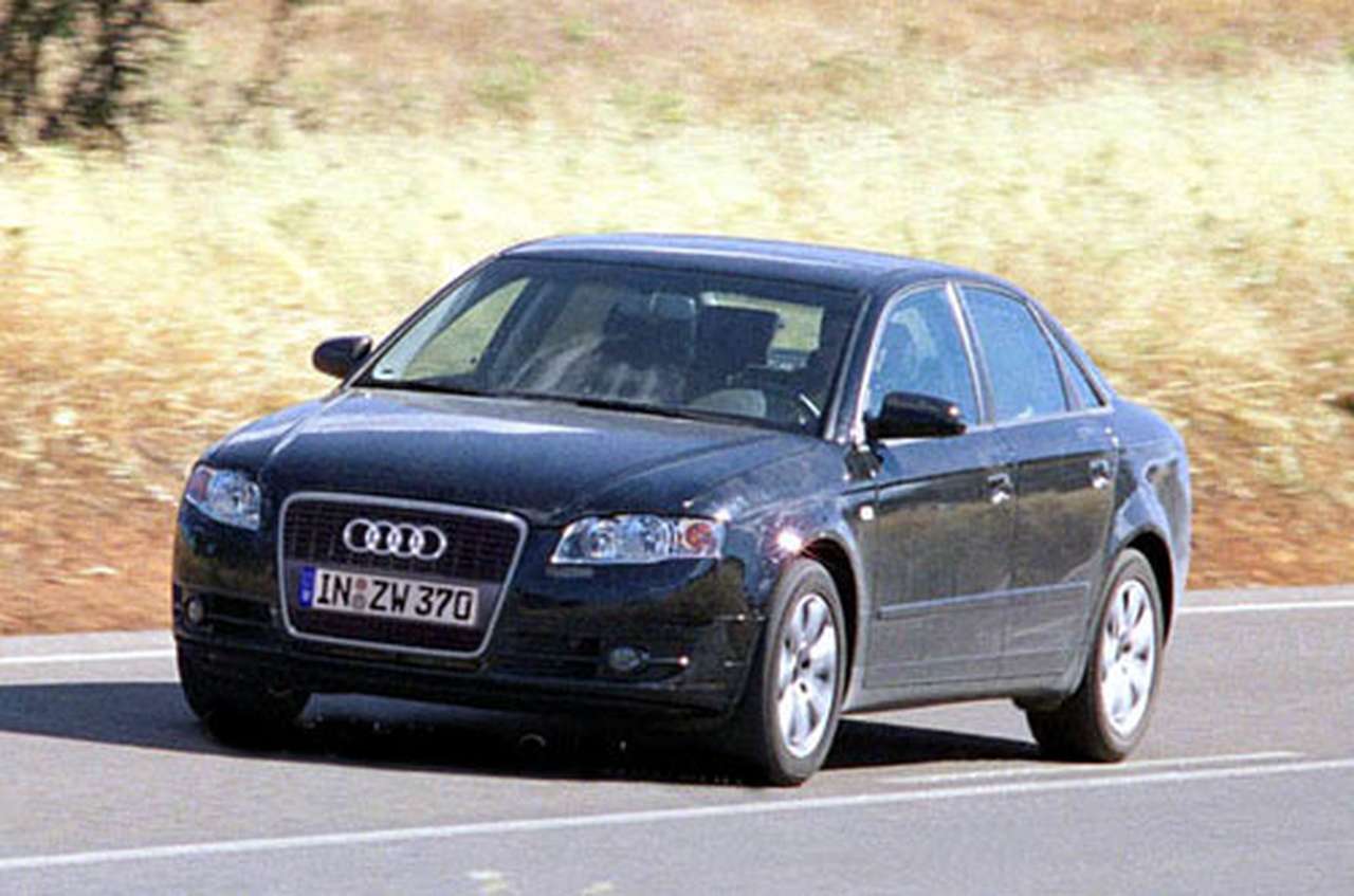 Новую Audi A4 обнаружили раньше времени