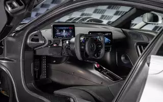 Интерьер Mercedes-AMG One