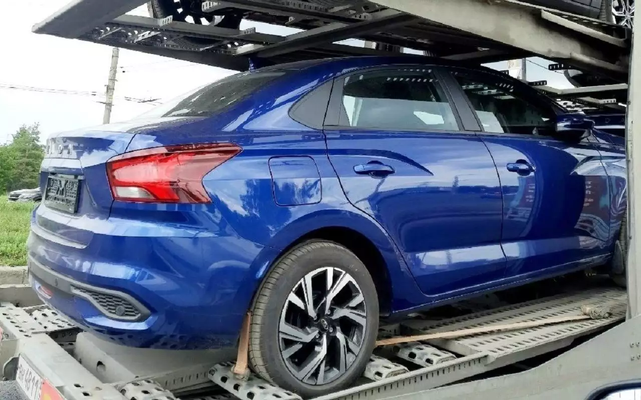 Старт продаж Lada Iskra — в каких цветах она есть у дилеров?