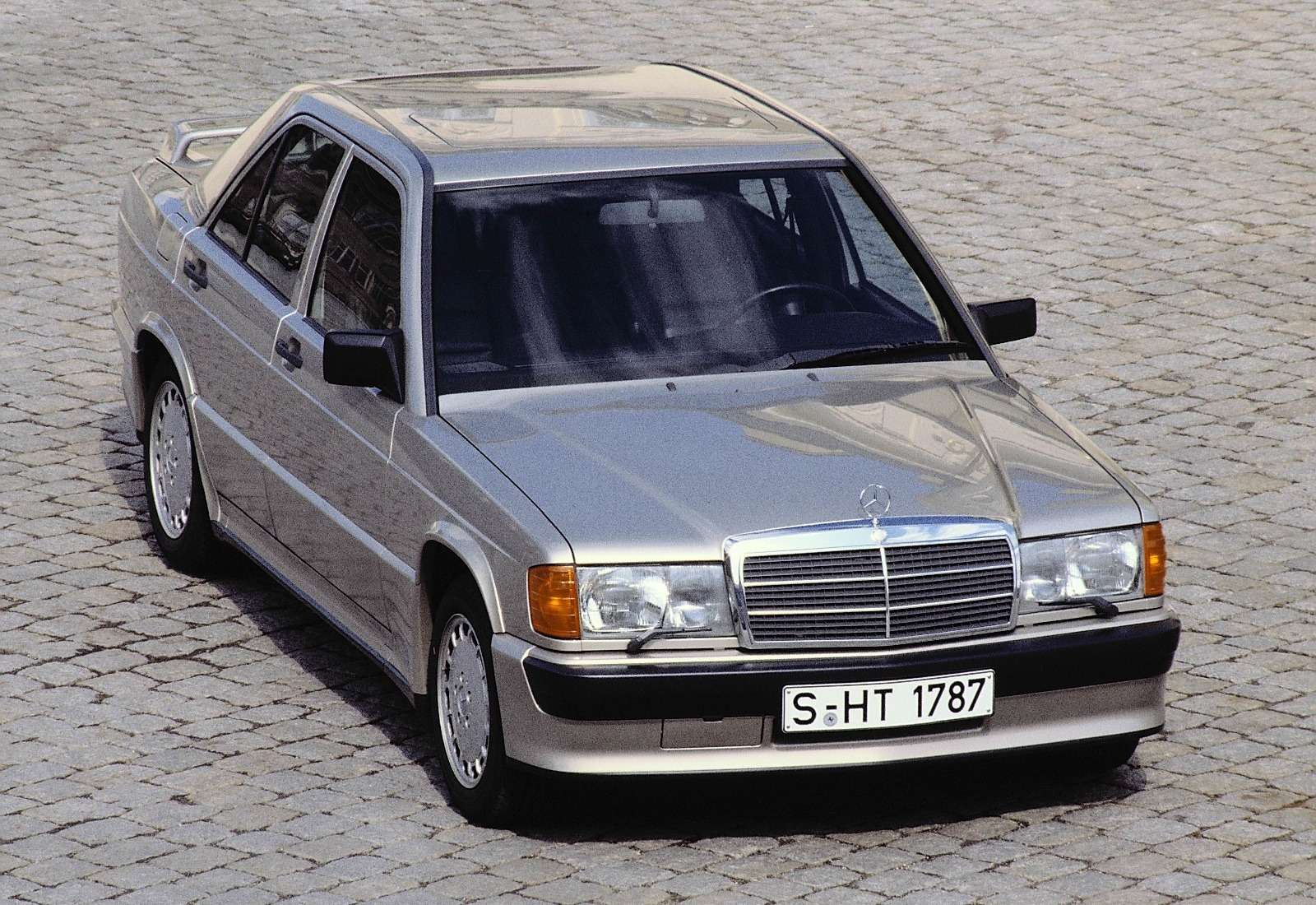 Mercedes benz 190. Mercedes Benz w190. Mercedes-Benz w201. Мерседес Бенц w201.