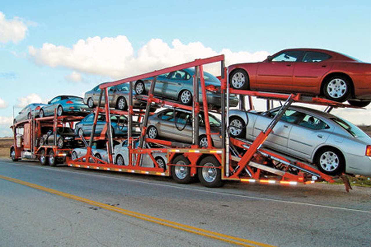 В январе импорт легковушек в России увеличился вдвое