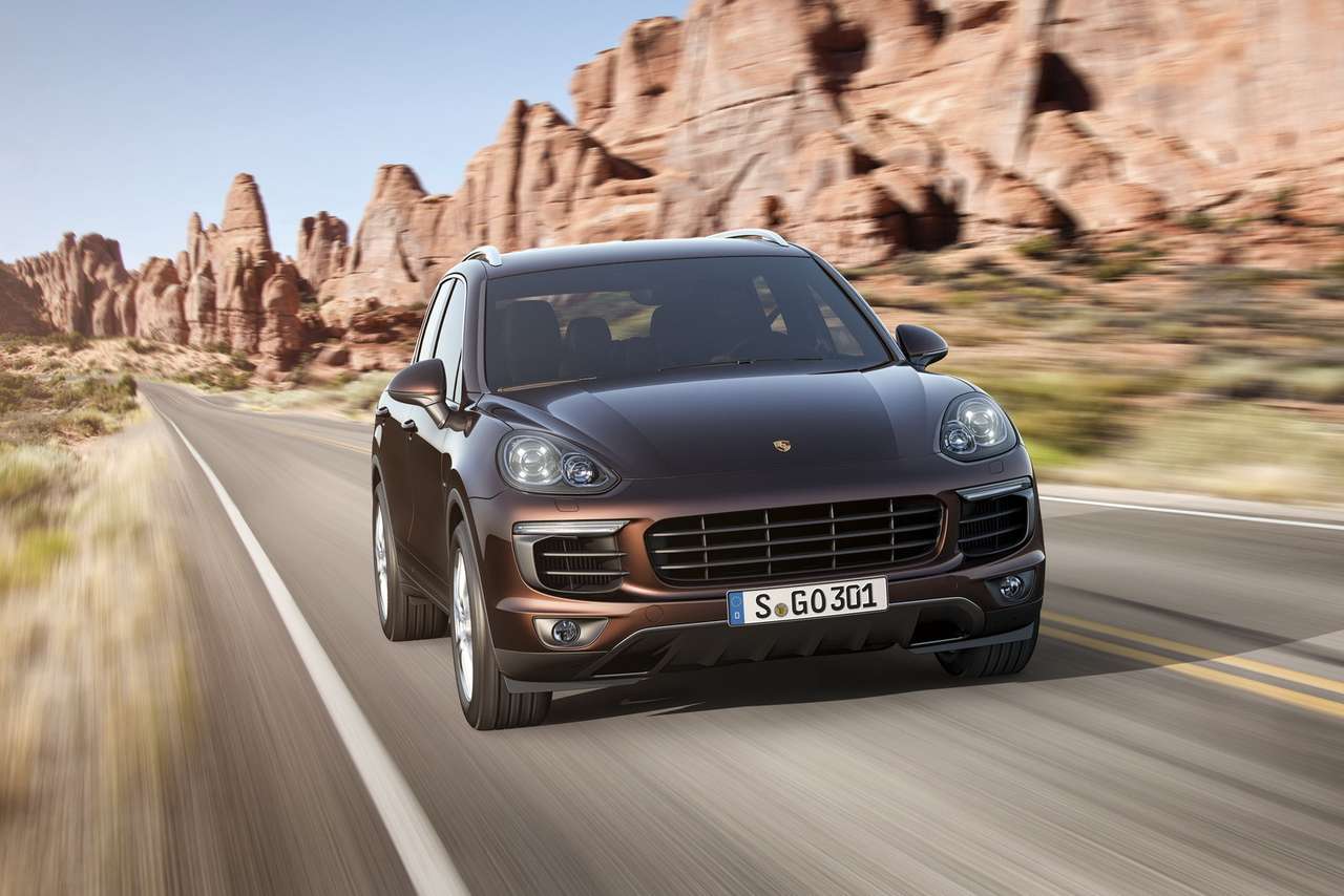 Оператив ЗР: Porsche Cayenne вошел в турбоэпоху