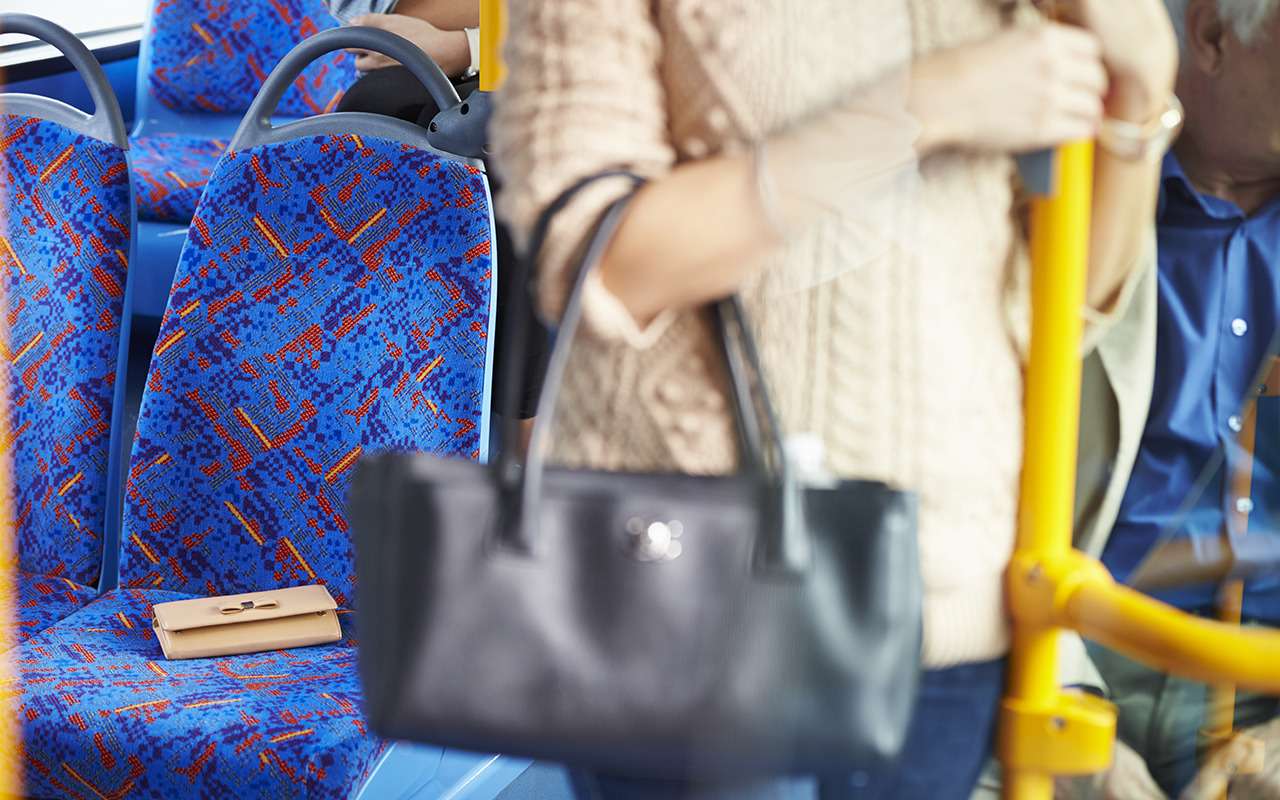 Ящик вина, ископаемые, сварка... – это забыли в транспорте