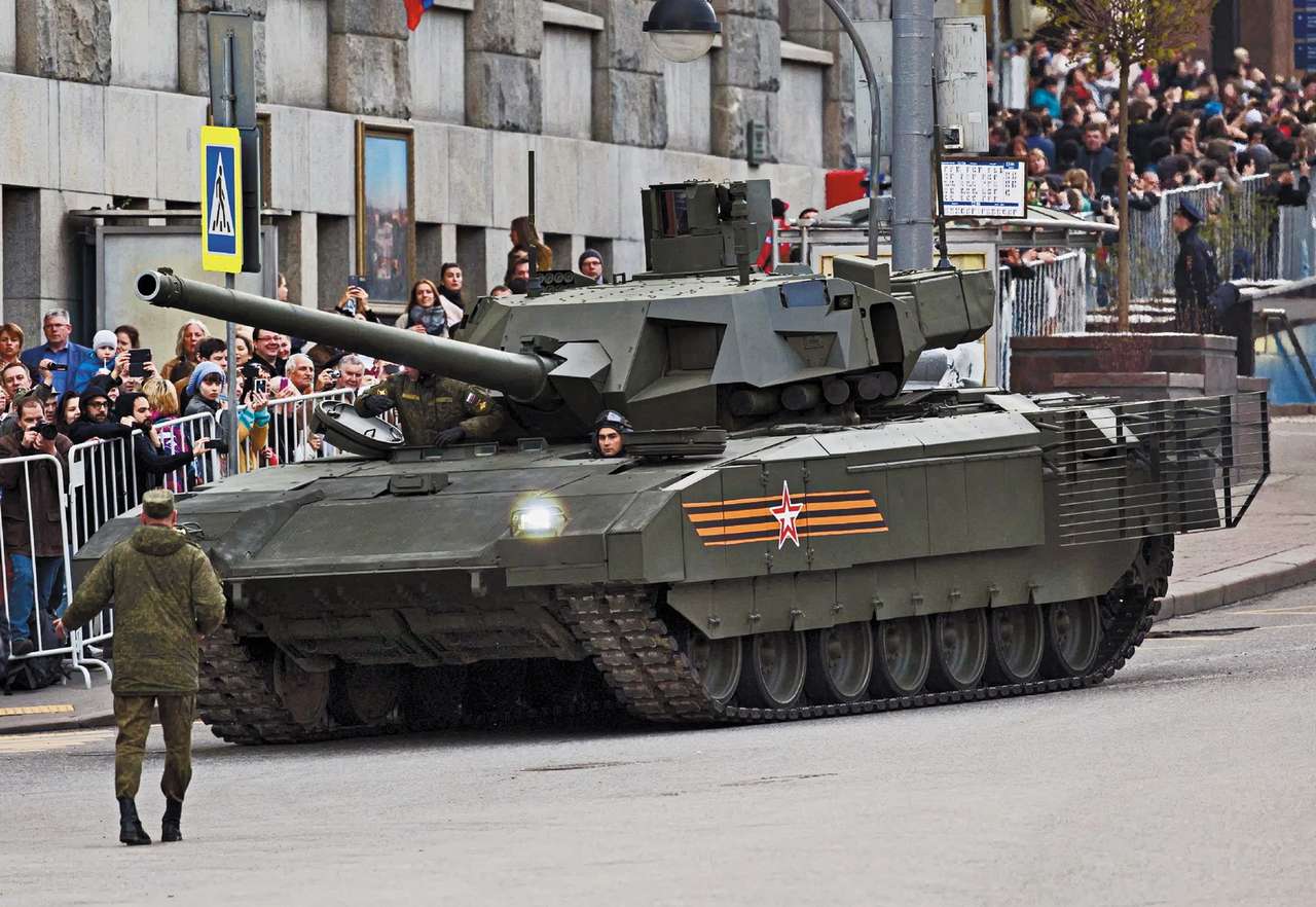 Броня крепка и танки — наши! Премьеры парада Победы