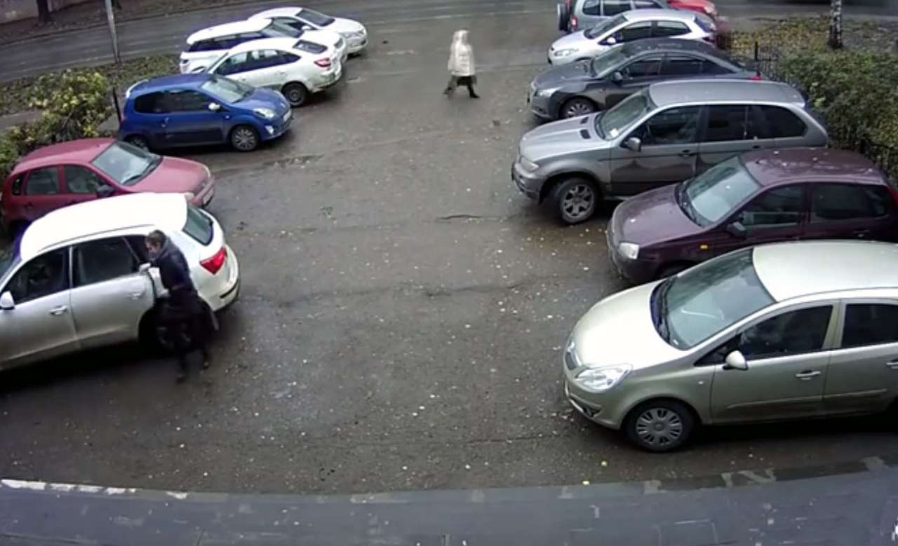 Попала в «аномальную» зону (ВИДЕО)