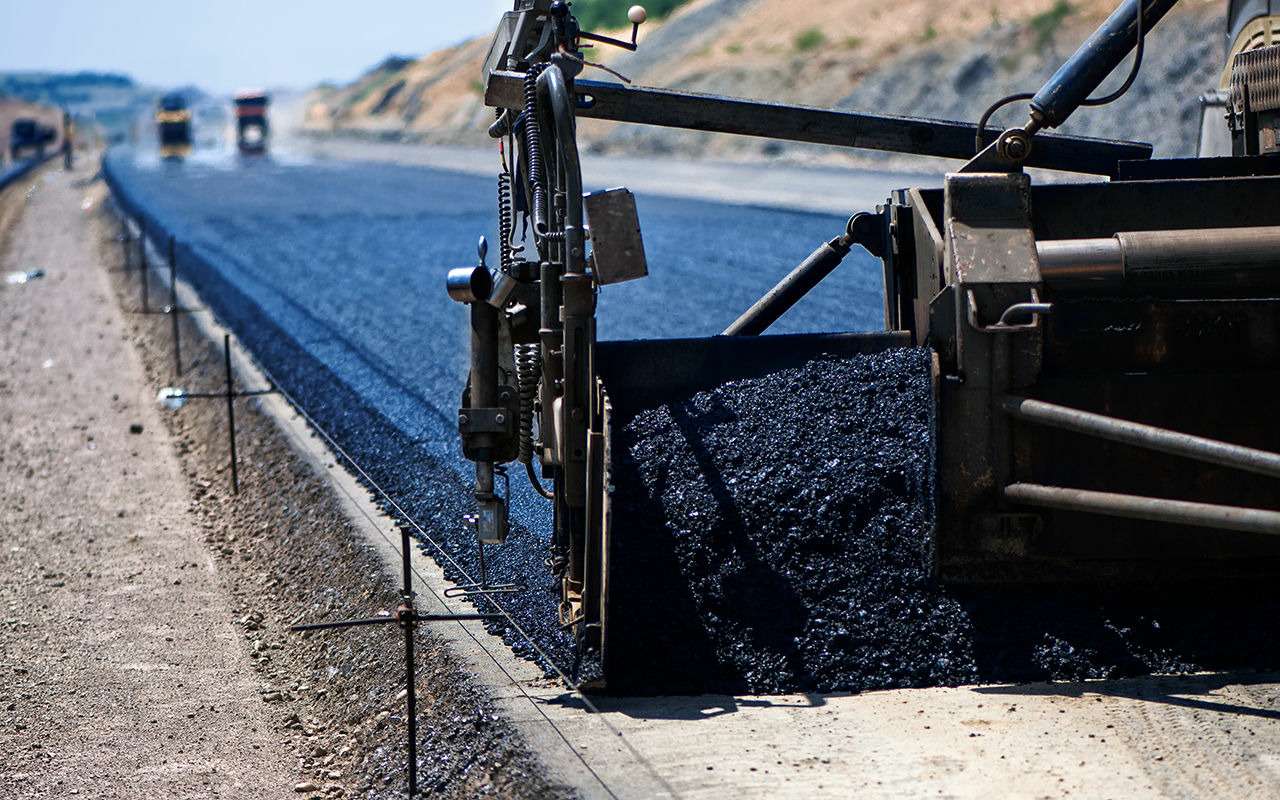 Дороги станут прочнее: вступили в силу новые ГОСТы по асфальту