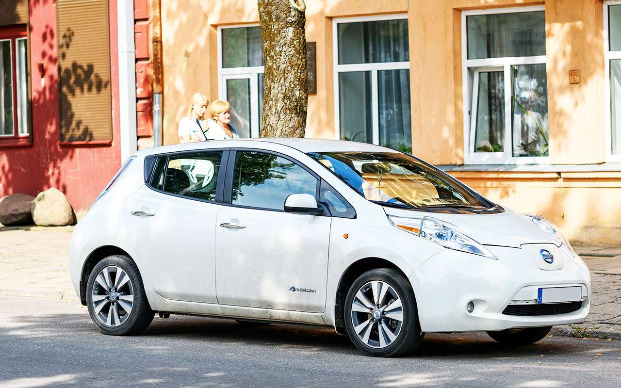 Мужчине пришлось продать свой электрокар, так как соседи не одобрили