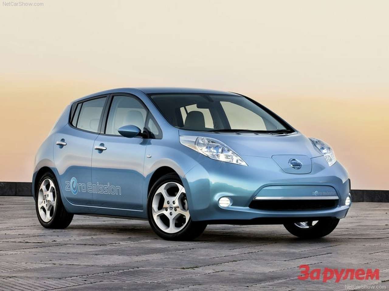 Nissan Leaf: 32 рубля за «бак»