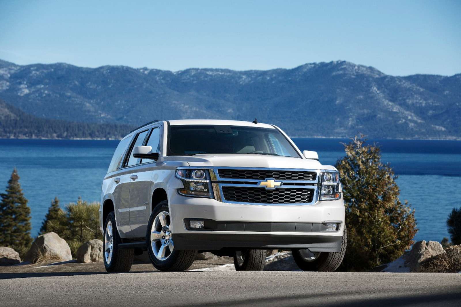 Chevrolet Suburban 2015