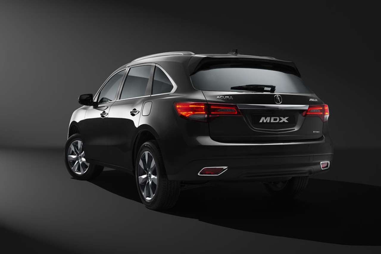 Приостановлены поставки автомобилей Acura в Россию