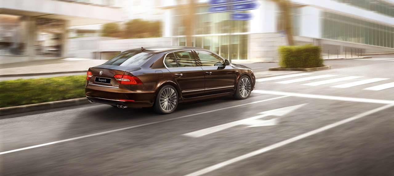 Автоцентр Магистральный, официальный дилер ŠKODA, объявляет о начале приема заказов на обновленные Superb и Superb Combi