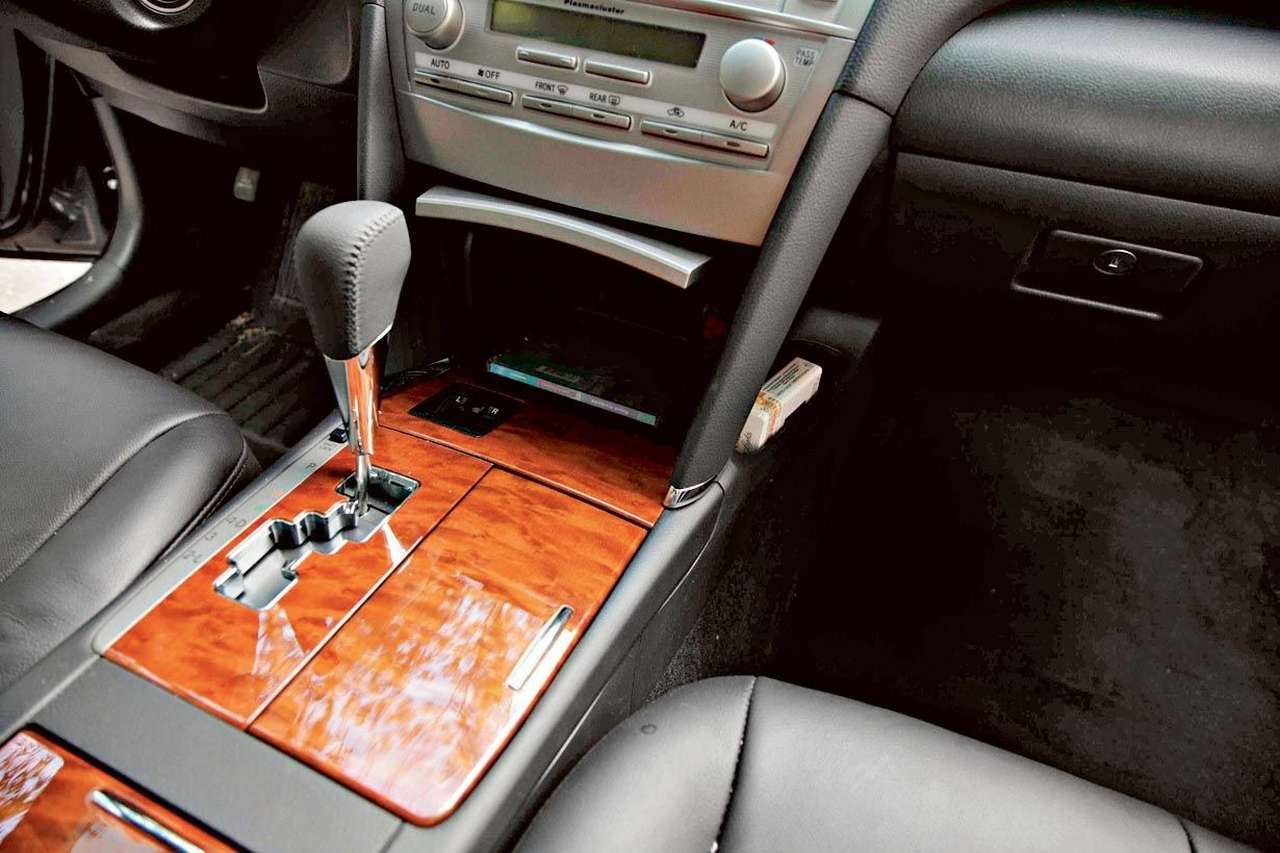 Россияне стали выбирать автомобили с МКП вместо «автомата»