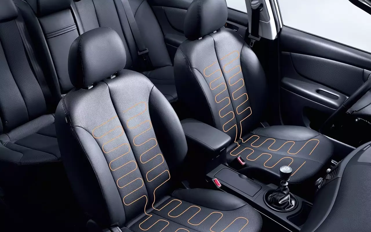 Врач рассказал, чем может быть опасен подогрев сидений в автомобиле