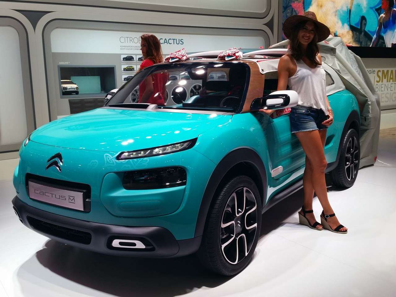 Citroen Cactus M продлил лето во Франкфурте