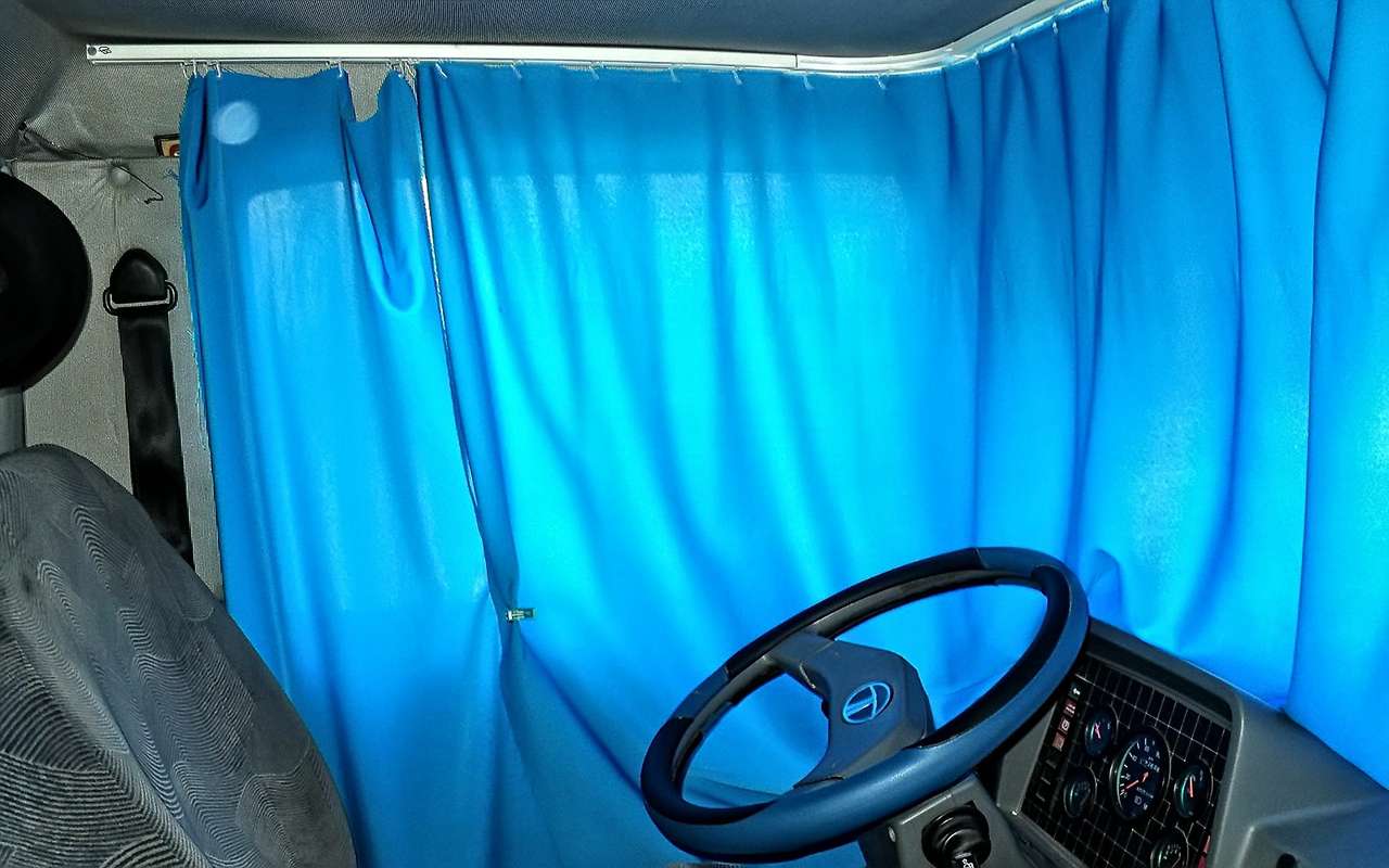 Шторки на окна: можно или нет?