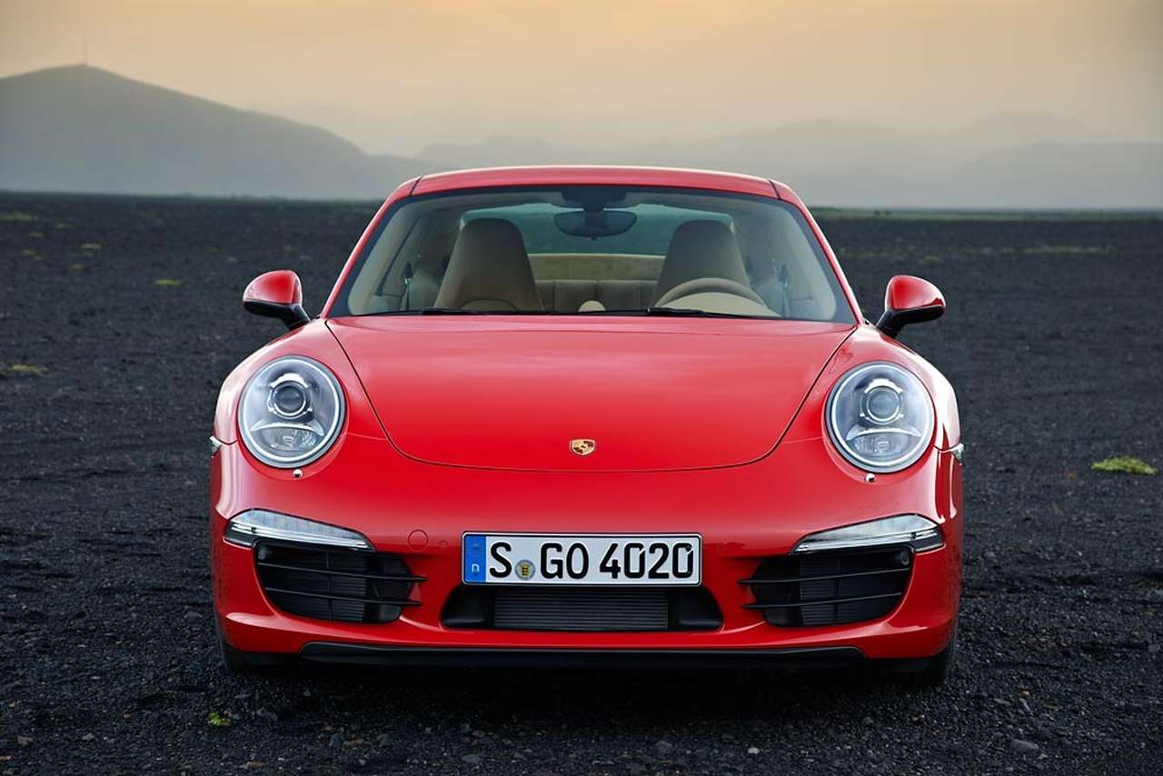 Porsche объявил о начале продаж нового 911