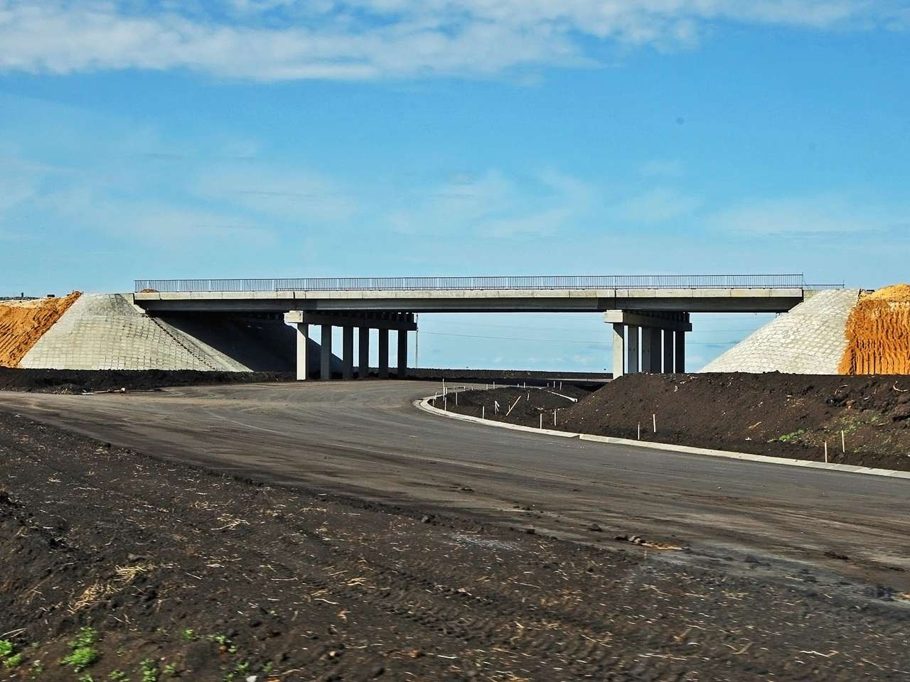 Дорожные фонды могут пополнить акцизами на табак и алкоголь