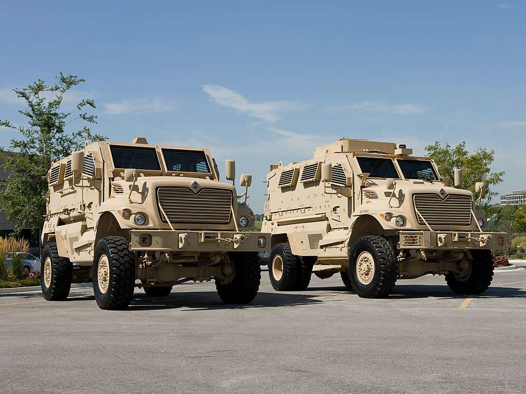 Rg-32m. Минный заградитель гмз-3. Техник пага. Траншейная машина бтм-4м. Mwmik jackal.