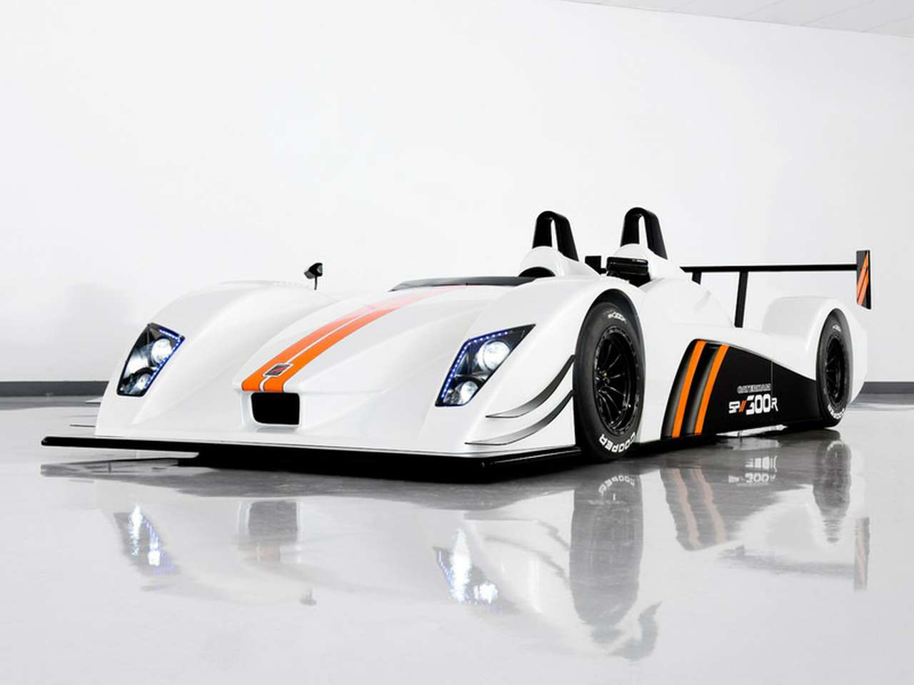 Caterham занялся спортом (ВИДЕО)