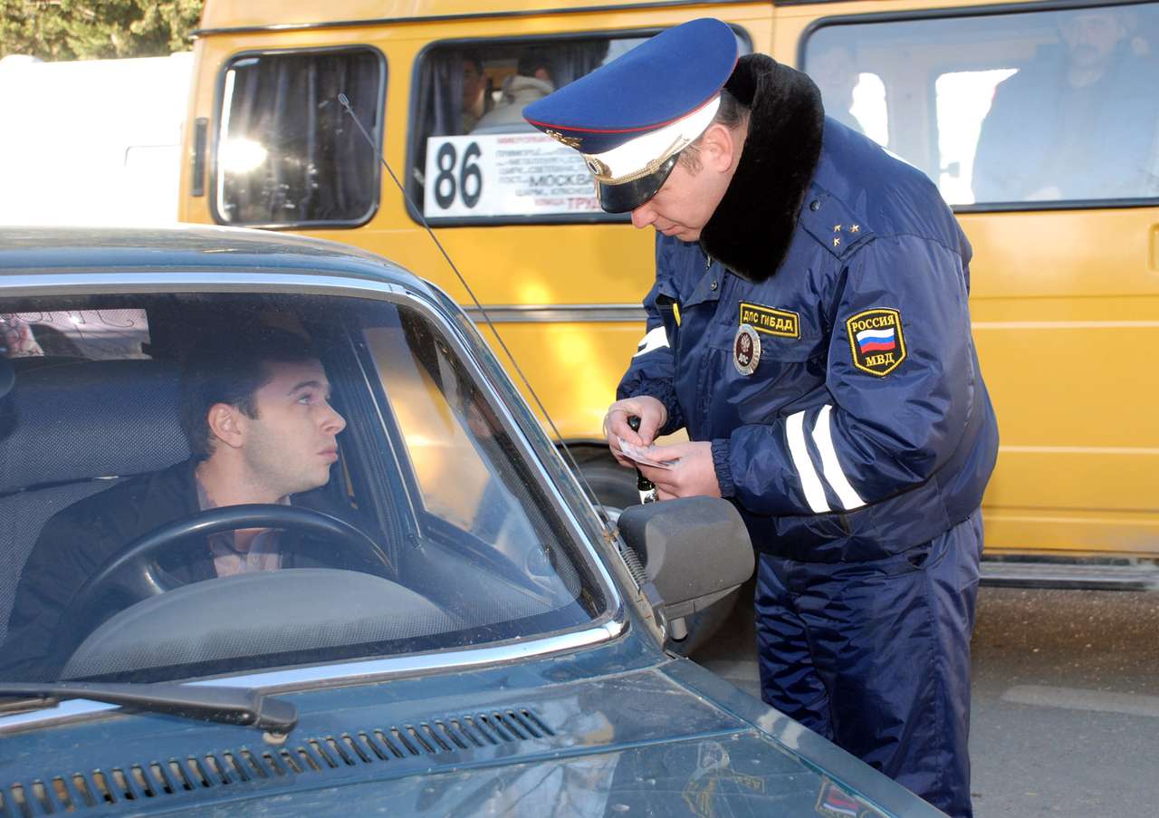 Верховный суд запретил водителям подавать документы «на цепочке»