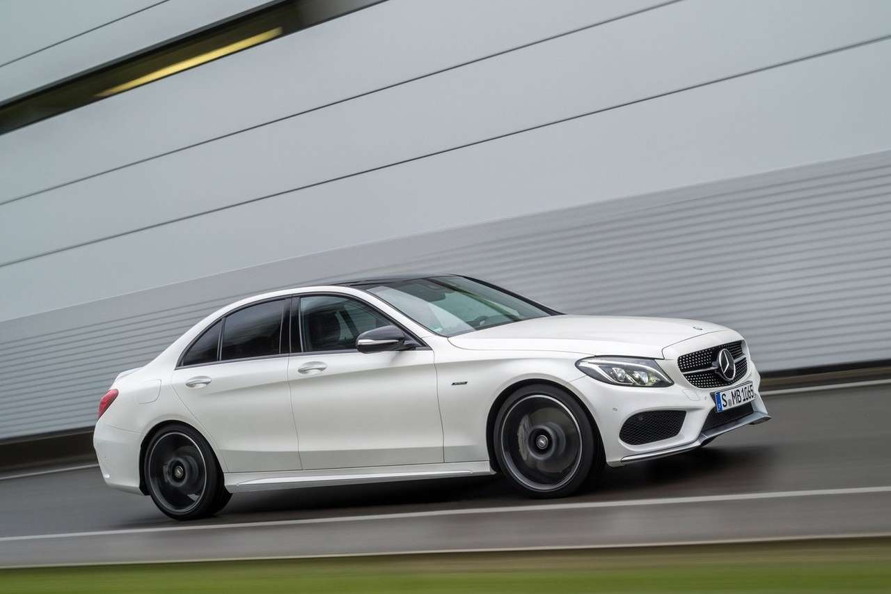 Семейство Mercedes-Benz C-класса пополнилось двумя модификациями