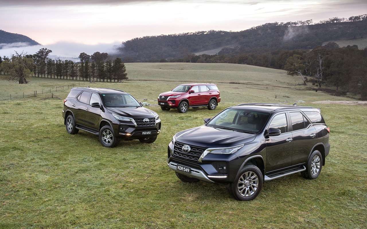 Второе поколение выпускается с 2015 года, а в 2020-м внедорожник пережил фейслифт