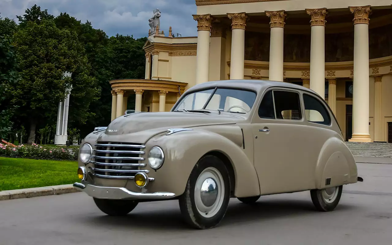 Чехословацкий Aero Minor II с двухтактным 2‑цилиндровым мотором и эксклюзивной отделкой в 1949‑м году подарили Сталину.